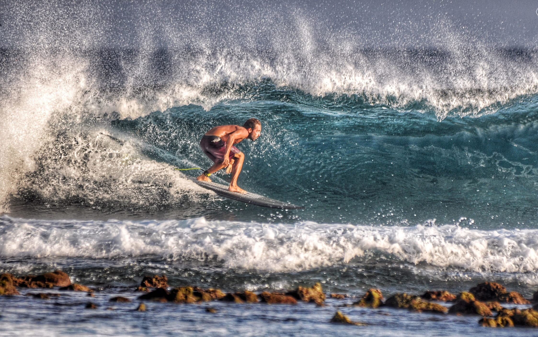 SURFING