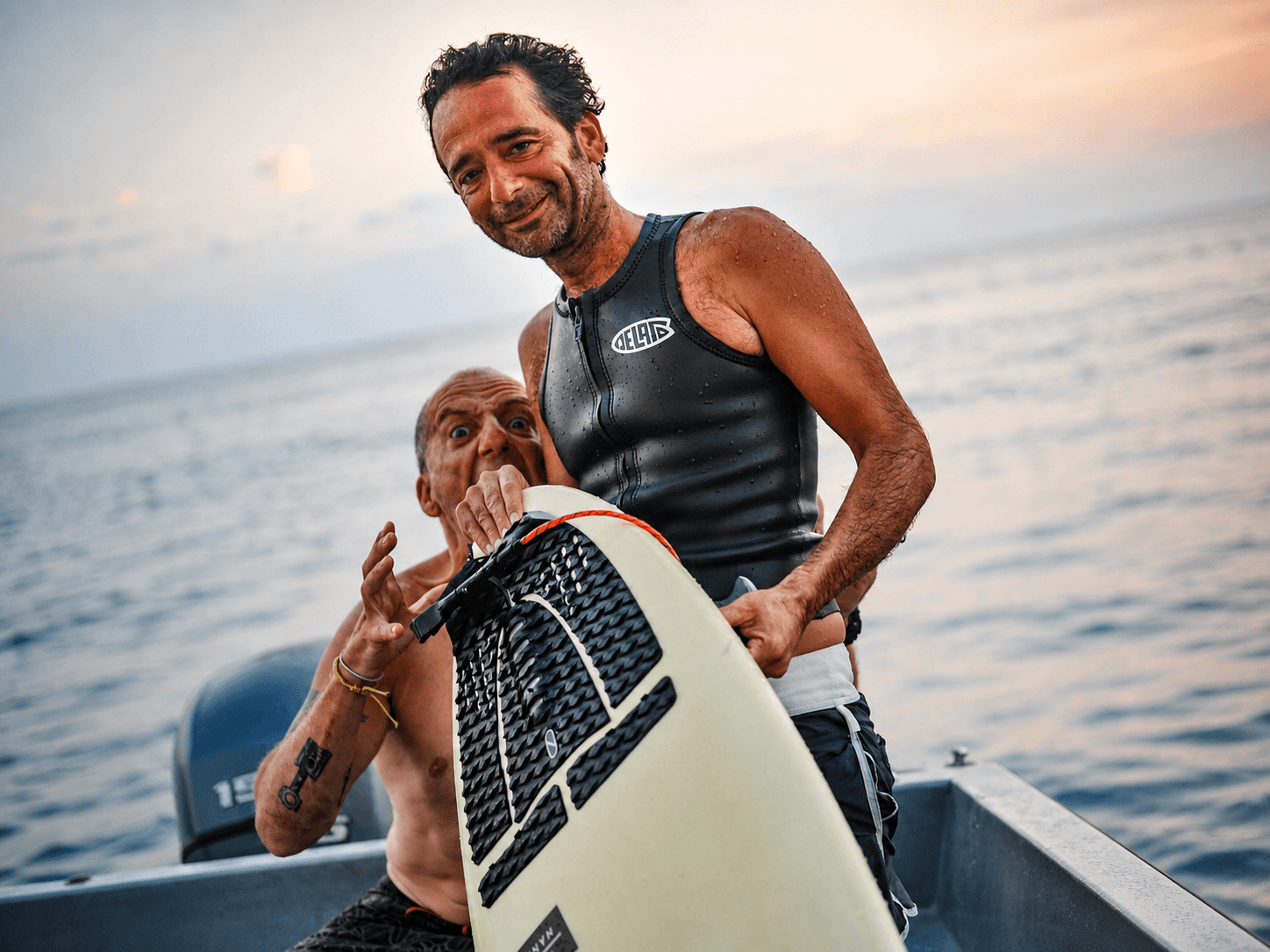 Surfing DELATO X SEAKONG LEGENDARY RUBBER SHORT MOD VEST product preview